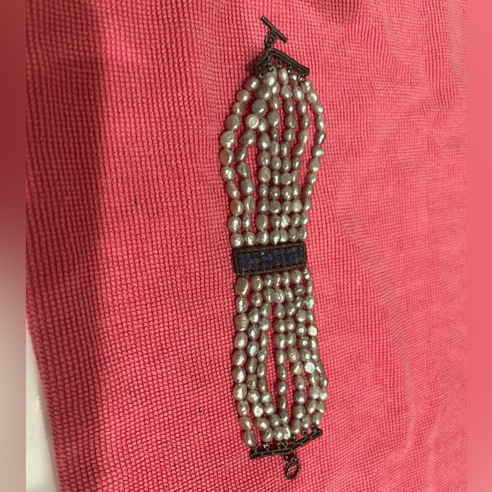 Women’s bracelet size 5 1/2 inches long